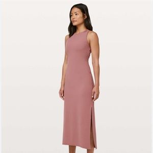 Excellent condition Lululemon Get Going dress in dusty rose size 4